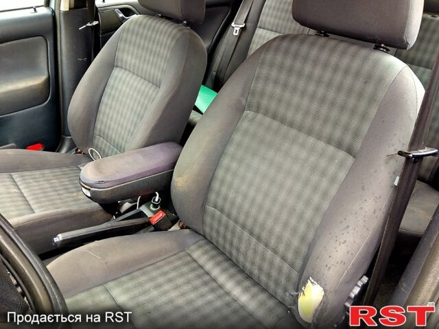 Шкода Октавия, объемом двигателя 20 л и пробегом 45 тыс. км за 3300 $, фото 11 на Automoto.ua