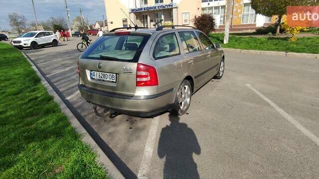 Шкода Октавия, объемом двигателя 1.6 л и пробегом 205 тыс. км за 6400 $, фото 4 на Automoto.ua