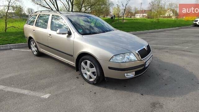 Шкода Октавия, объемом двигателя 1.6 л и пробегом 205 тыс. км за 6400 $, фото 2 на Automoto.ua