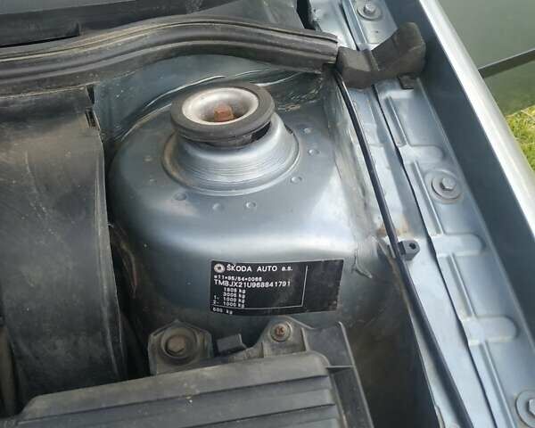 Шкода Октавия, объемом двигателя 1.6 л и пробегом 220 тыс. км за 4999 $, фото 16 на Automoto.ua