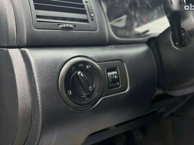 Шкода Октавия, объемом двигателя 1.6 л и пробегом 205 тыс. км за 4400 $, фото 16 на Automoto.ua