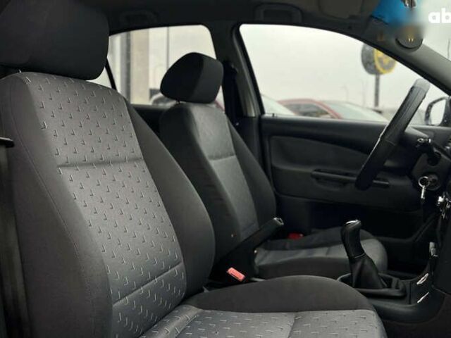 Шкода Октавия, объемом двигателя 1.6 л и пробегом 205 тыс. км за 4400 $, фото 19 на Automoto.ua