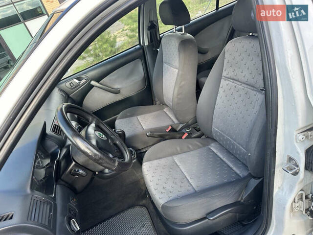 Шкода Октавия, объемом двигателя 1.6 л и пробегом 268 тыс. км за 3999 $, фото 18 на Automoto.ua