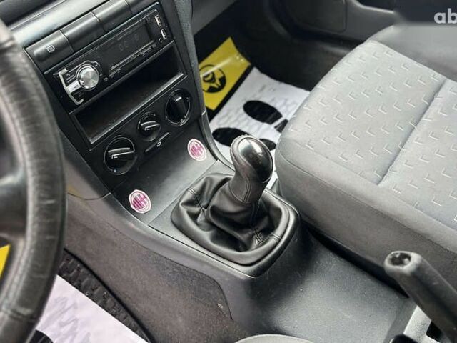 Шкода Октавия, объемом двигателя 1.6 л и пробегом 205 тыс. км за 4400 $, фото 12 на Automoto.ua