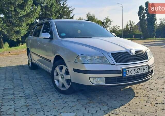 Шкода Октавия, объемом двигателя 1.6 л и пробегом 251 тыс. км за 6000 $, фото 3 на Automoto.ua