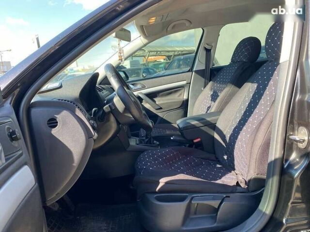 Шкода Октавия, объемом двигателя 1.6 л и пробегом 184 тыс. км за 5100 $, фото 16 на Automoto.ua