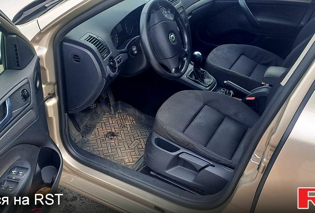 Шкода Октавия, объемом двигателя 1.6 л и пробегом 320 тыс. км за 6800 $, фото 1 на Automoto.ua