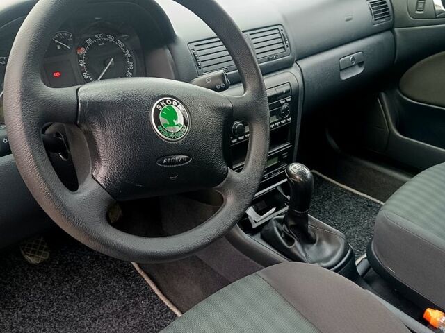 Шкода Октавия, объемом двигателя 1.6 л и пробегом 190 тыс. км за 6350 $, фото 4 на Automoto.ua