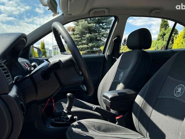 Шкода Октавия, объемом двигателя 1.6 л и пробегом 169 тыс. км за 5400 $, фото 13 на Automoto.ua