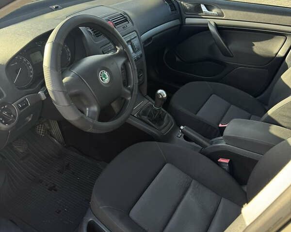 Шкода Октавия, объемом двигателя 1.6 л и пробегом 185 тыс. км за 6200 $, фото 7 на Automoto.ua