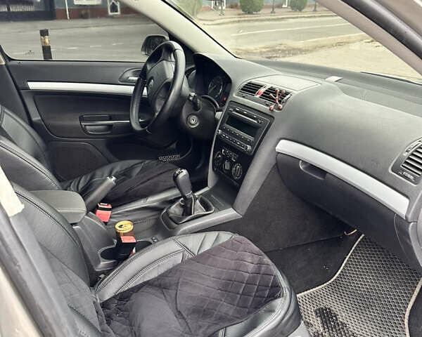 Шкода Октавия, объемом двигателя 1.6 л и пробегом 251 тыс. км за 5100 $, фото 17 на Automoto.ua