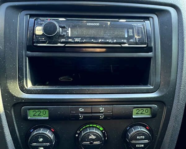 Шкода Октавія, об'ємом двигуна 2 л та пробігом 260 тис. км за 5590 $, фото 20 на Automoto.ua