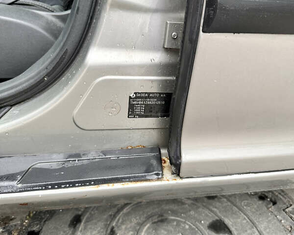Шкода Октавия, объемом двигателя 1.6 л и пробегом 251 тыс. км за 5100 $, фото 16 на Automoto.ua