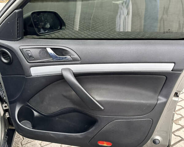 Шкода Октавия, объемом двигателя 1.6 л и пробегом 251 тыс. км за 5100 $, фото 13 на Automoto.ua