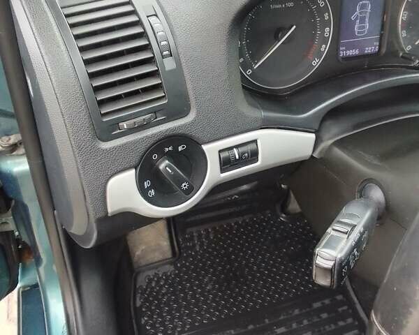 Шкода Октавия, объемом двигателя 1.6 л и пробегом 319 тыс. км за 4800 $, фото 8 на Automoto.ua