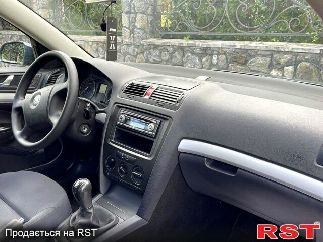 Шкода Октавия 2007 в Вознесенске на Automoto.ua Шкода Октавия, объемом двигателя 1.6 л и пробегом 213 тыс. км за 6200 $, фото 5 на Automoto.ua