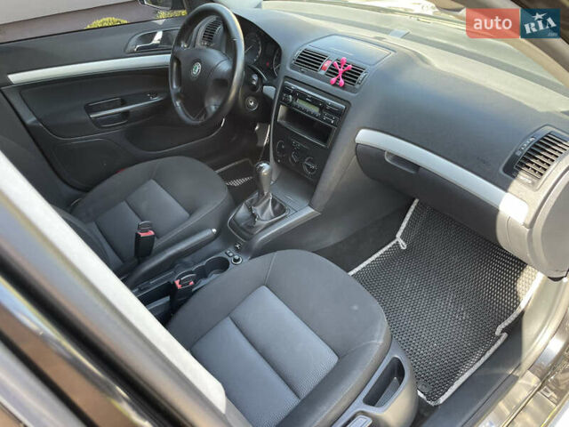 Шкода Октавия, объемом двигателя 1.6 л и пробегом 198 тыс. км за 7100 $, фото 13 на Automoto.ua