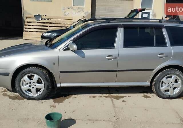 Шкода Октавия, объемом двигателя 1.9 л и пробегом 230 тыс. км за 6300 $, фото 5 на Automoto.ua