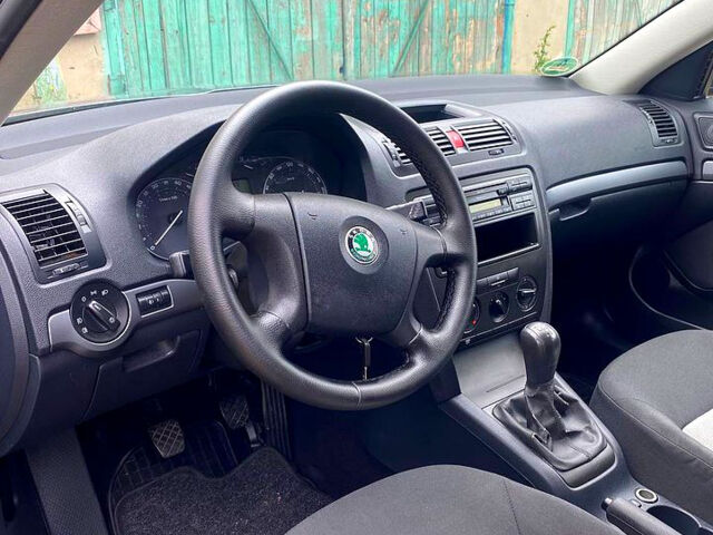 Шкода Октавія, об'ємом двигуна 1.6 л та пробігом 176 тис. км за 6600 $, фото 7 на Automoto.ua