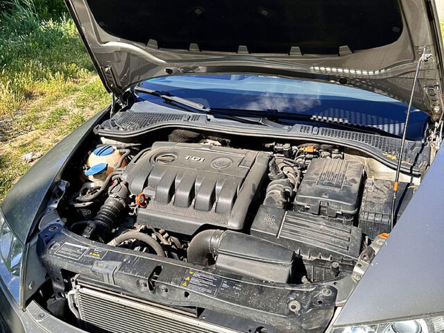 Шкода Октавия, объемом двигателя 2 л и пробегом 247 тыс. км за 8900 $, фото 5 на Automoto.ua