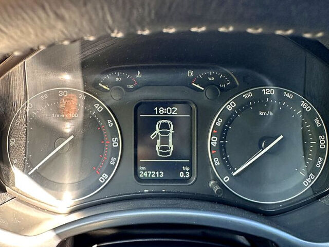 Шкода Октавия, объемом двигателя 2 л и пробегом 247 тыс. км за 8900 $, фото 9 на Automoto.ua