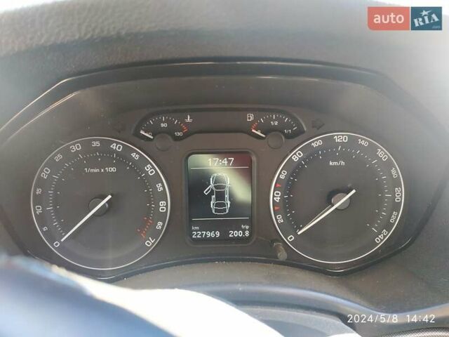 Шкода Октавия, объемом двигателя 1.8 л и пробегом 227 тыс. км за 7500 $, фото 15 на Automoto.ua