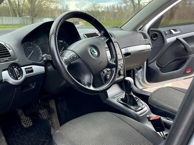 Шкода Октавия, объемом двигателя 2 л и пробегом 320 тыс. км за 6999 $, фото 7 на Automoto.ua
