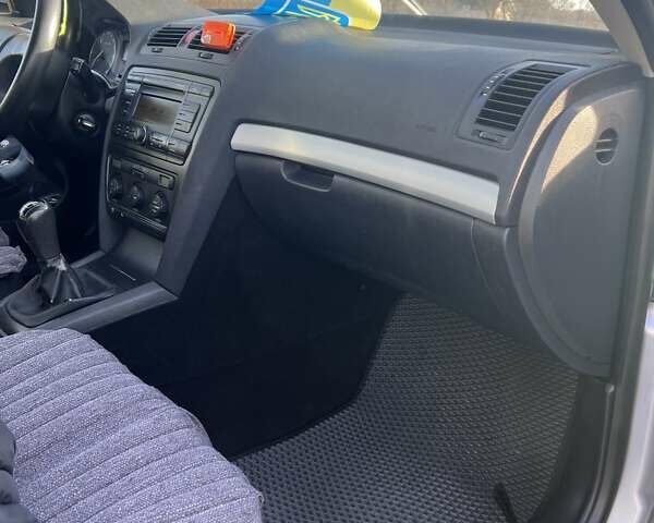 Шкода Октавия, объемом двигателя 1.9 л и пробегом 293 тыс. км за 5900 $, фото 4 на Automoto.ua