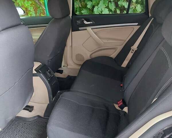Шкода Октавія, об'ємом двигуна 1.6 л та пробігом 270 тис. км за 6400 $, фото 3 на Automoto.ua