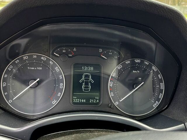 Шкода Октавия, объемом двигателя 2 л и пробегом 320 тыс. км за 6999 $, фото 5 на Automoto.ua