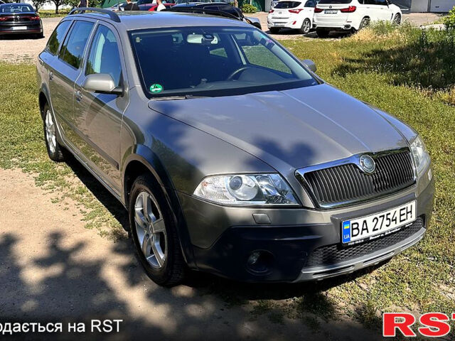 Шкода Октавия, объемом двигателя 2 л и пробегом 247 тыс. км за 8900 $, фото 2 на Automoto.ua