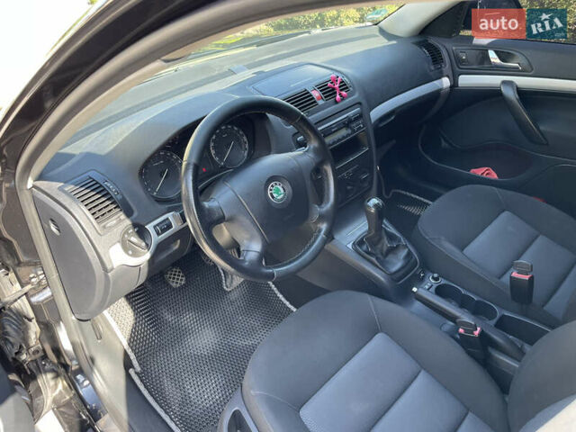 Шкода Октавия, объемом двигателя 1.6 л и пробегом 198 тыс. км за 7100 $, фото 9 на Automoto.ua