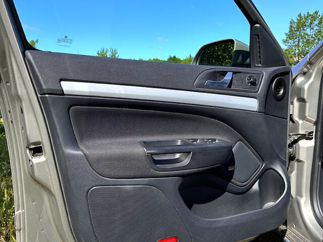 Шкода Октавия, объемом двигателя 2 л и пробегом 247 тыс. км за 8900 $, фото 6 на Automoto.ua