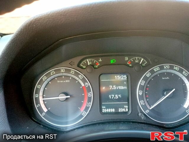 Шкода Октавія, об'ємом двигуна 20 л та пробігом 270 тис. км за 7600 $, фото 4 на Automoto.ua