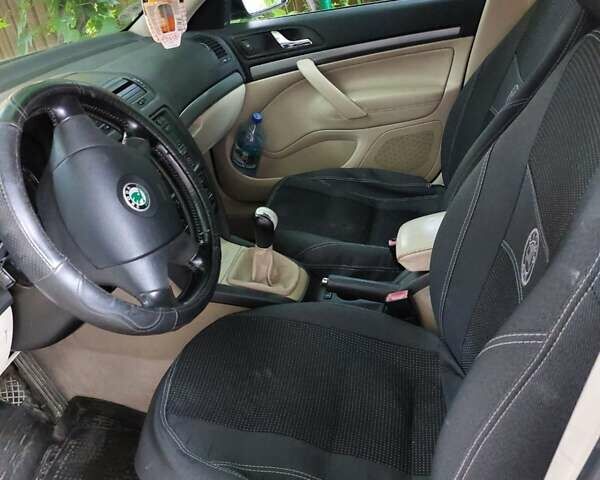 Шкода Октавія, об'ємом двигуна 1.6 л та пробігом 270 тис. км за 6400 $, фото 2 на Automoto.ua