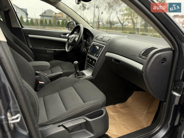 Шкода Октавія, об'ємом двигуна 1.4 л та пробігом 236 тис. км за 6950 $, фото 28 на Automoto.ua