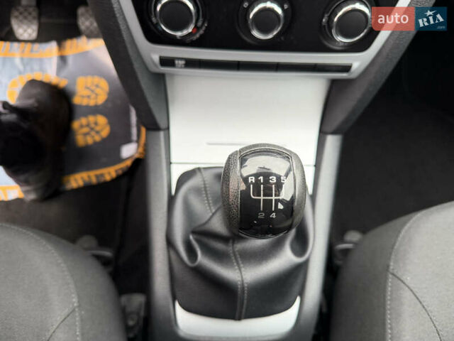 Шкода Октавія, об'ємом двигуна 1.6 л та пробігом 195 тис. км за 8499 $, фото 25 на Automoto.ua