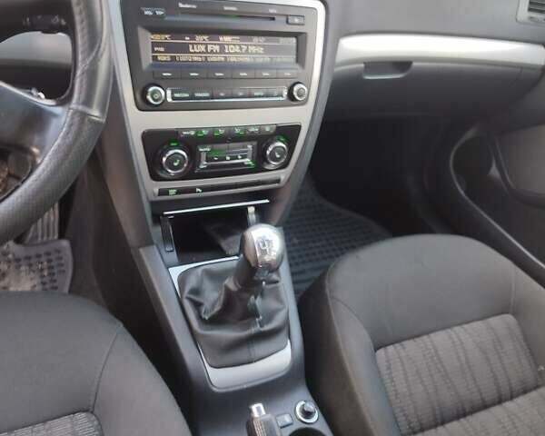 Шкода Октавия, объемом двигателя 1.6 л и пробегом 291 тыс. км за 6500 $, фото 2 на Automoto.ua