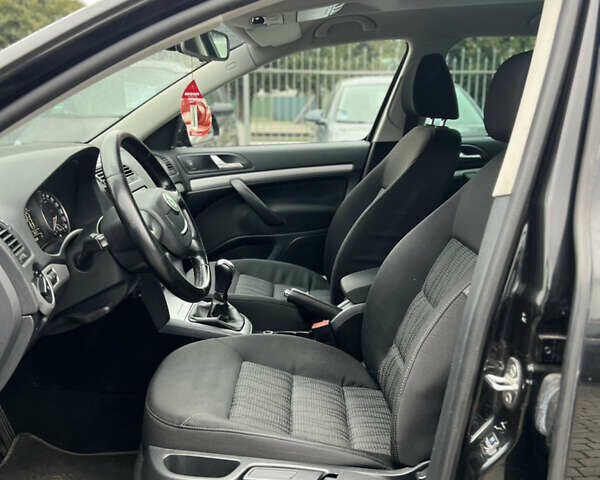 Шкода Октавия 2009 в Староконстантинов на Automoto.ua Шкода Октавия, объемом двигателя 1.8 л и пробегом 235 тыс. км за 7500 $, фото 6 на Automoto.ua