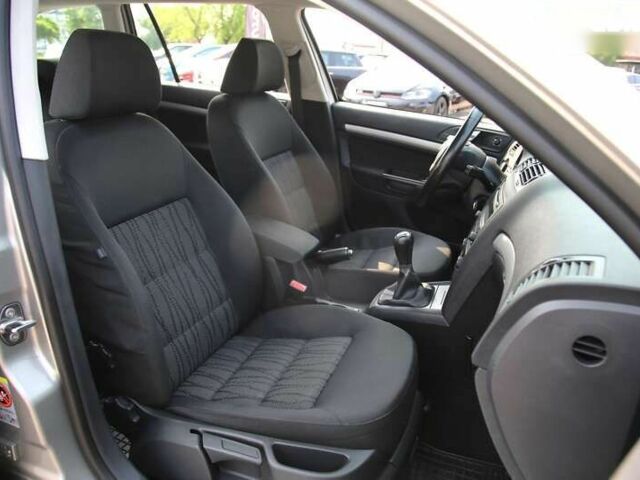 Шкода Октавия, объемом двигателя 1.8 л и пробегом 248 тыс. км за 7600 $, фото 9 на Automoto.ua