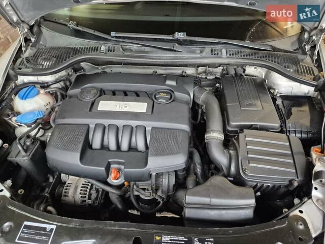 Шкода Октавия, объемом двигателя 1.6 л и пробегом 240 тыс. км за 8199 $, фото 2 на Automoto.ua