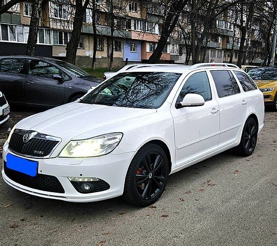 Шкода Октавия, объемом двигателя 20 л и пробегом 336 тыс. км за 9000 $, фото 1 на Automoto.ua