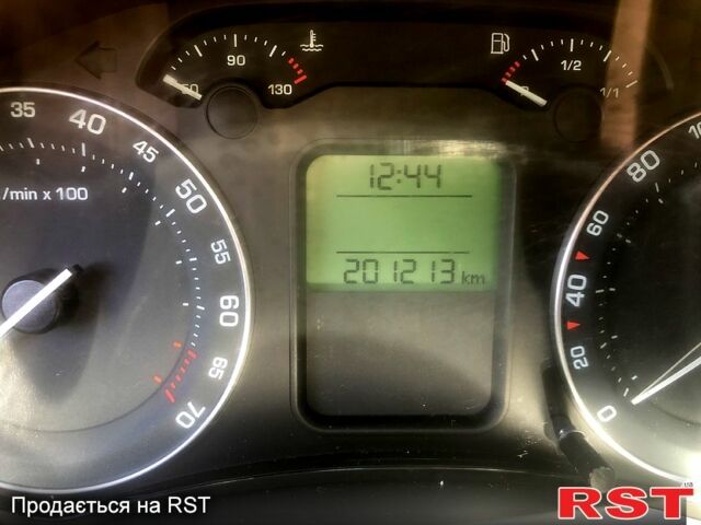 Шкода Октавия, объемом двигателя 1.6 л и пробегом 201 тыс. км за 6800 $, фото 5 на Automoto.ua