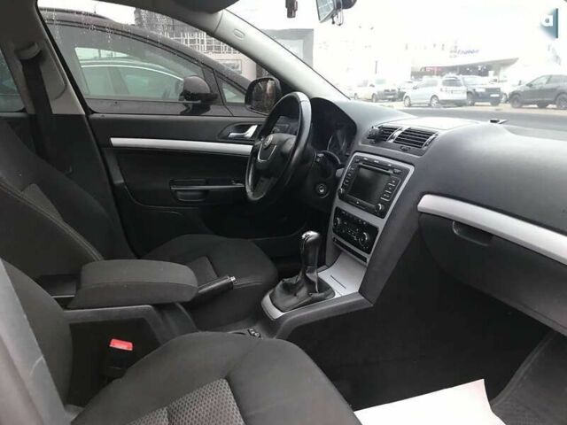 Шкода Октавия, объемом двигателя 1.8 л и пробегом 208 тыс. км за 6800 $, фото 9 на Automoto.ua