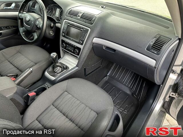 Шкода Октавия 2009 в Кропивницком (Кировограде) на Automoto.ua Шкода Октавия, объемом двигателя 1.8 л и пробегом 204 тыс. км за 7999 $, фото 6 на Automoto.ua