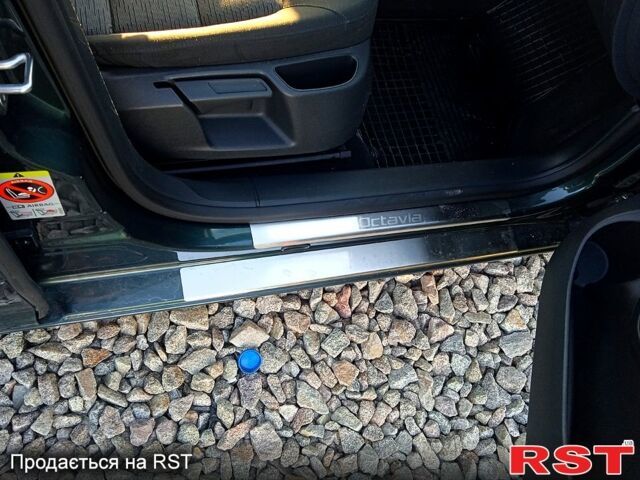 Шкода Октавія, об'ємом двигуна 1.6 л та пробігом 295 тис. км за 7400 $, фото 7 на Automoto.ua