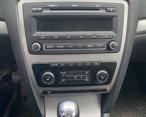 Шкода Октавія, об'ємом двигуна 1.6 л та пробігом 163 тис. км за 7800 $, фото 19 на Automoto.ua