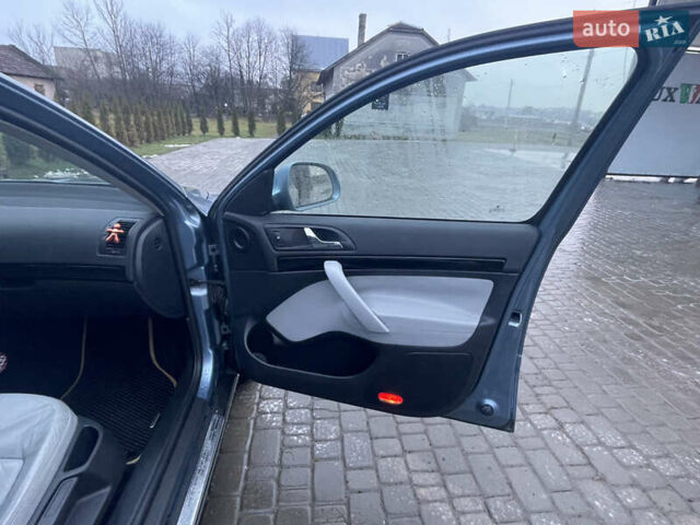 Шкода Октавія, об'ємом двигуна 1.8 л та пробігом 235 тис. км за 8200 $, фото 10 на Automoto.ua