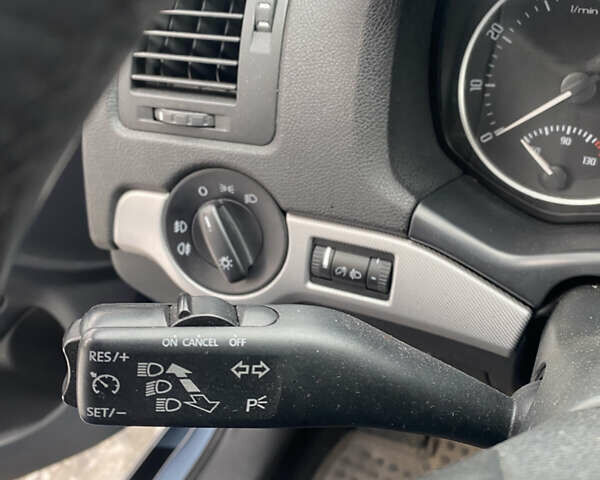 Шкода Октавія, об'ємом двигуна 1.6 л та пробігом 163 тис. км за 7800 $, фото 17 на Automoto.ua