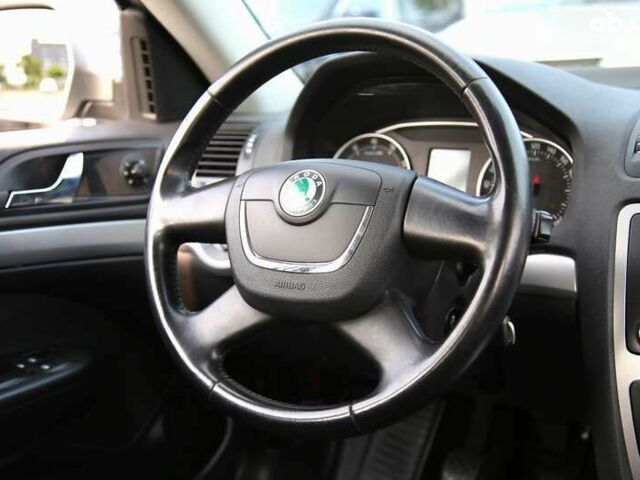 Шкода Октавия, объемом двигателя 1.8 л и пробегом 248 тыс. км за 7600 $, фото 12 на Automoto.ua
